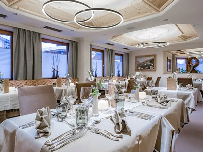 Hotels an der Piste - Suite mit offenem Kamin - Skigebiet Gurgl - Speisesaal - Hotel Regina