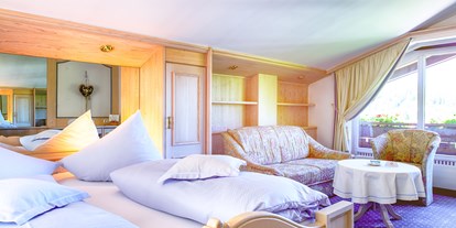 Hotels an der Piste - Hotel-Schwerpunkt: Skifahren & Kulinarik - Oberstdorf - Beispiel Doppelzimmer Enzian - Almhof Rupp - das Genießerhotel