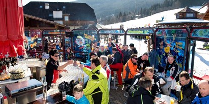 Hotels an der Piste - Wellnessbereich - Skigebiet Katschberg - Apre-Ski-Bar - Grizzly Sport & Motorrad Resort