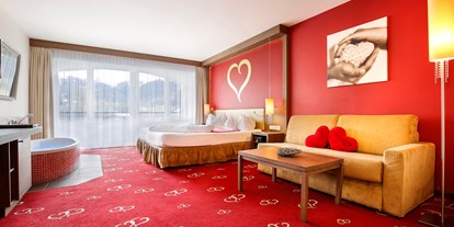 Hotels an der Piste - Suite mit offenem Kamin - Skigebiet Serfaus - Fiss - Ladis - Themen-Zimmer Herz - Heart Room - Romantik & Spa Alpen-Herz