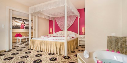 Hotels an der Piste - Suite mit offenem Kamin - Ischgl - Honeymoon-Suite - Romantik & Spa Alpen-Herz