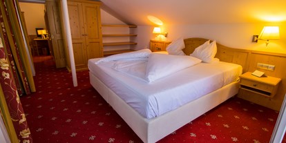 Hotels an der Piste - Skikurs direkt beim Hotel: für Erwachsene - Damüls - Zimmer im 4*S Tannbergerhof in Lech - Hotel Tannbergerhof