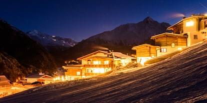 Hotels an der Piste - Hotel-Schwerpunkt: Skifahren & Party - Aussenansicht Winter - Grünwald Resort Sölden