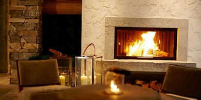 Hotels an der Piste - Hotel-Schwerpunkt: Skifahren & Wellness - Lermoos - Gemütlich am Kamin - Hotel Sonnenhof 