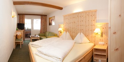 Hotels an der Piste - Hotel-Schwerpunkt: Skifahren & Familie - Rennweg (Rennweg am Katschberg) - Doppelzimmer "Zirbe" - Hotel Berghof