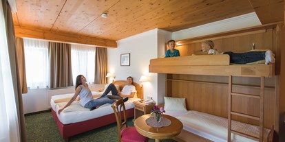 Hotels an der Piste - Hotel-Schwerpunkt: Skifahren & Familie - Pinzgau - Familienzimmer - Hotel- Gasthof Niederreiter