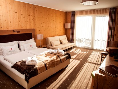 Hotels an der Piste - Oststeiermark - Zimmer mit auszihebarer Couch und Balkon
(Foto: Georg Brezlanovits) - Familienhotel Berger ***superior
