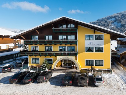 Hotels an der Piste - Rodeln - Snow Space Salzburg - Flachau - Wagrain - St. Johann - B&B Hotel Die Bergquelle - Ihr Hotel direkt an der Skipiste beim Achterjet in Flachau - B&B Hotel Die Bergquelle