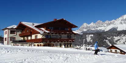 Hotels an der Piste - Ski-In Ski-Out - Wagrain - Blick auf den Dachstein - Hotel Pension Sporthof