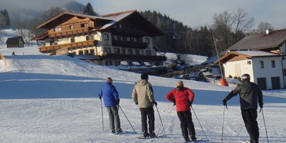Hotels an der Piste - Hotel-Schwerpunkt: Skifahren & Wellness - Radstadt - Diese Entfernung zum Sonnenstüberl und Talstation Rohrmoos II - Hotel Pension Sporthof