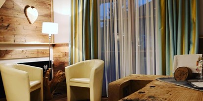 Hotels an der Piste - Klassifizierung: 3 Sterne - Saalbach Hinterglemm - Almsuite 35 m² Sitzbereich - Hotel Astrid