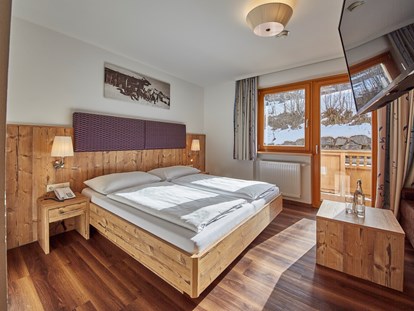 Hotels an der Piste - Dienten am Hochkönig - Doppelzimmer "Amethyst" - Dein MOUNTAIN Wohlfühlhotel Johanneshof