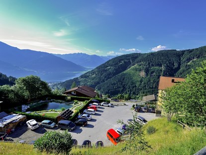 Hotels an der Piste - Saalbach - Kostenloses Parkplatz für jede Besucher. Das Hotel ist im ganzen Jahr mit dem Auto erreichbar.  - Berghotel Jaga-Alm