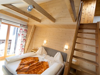 Hotels an der Piste - Hotel-Schwerpunkt: Skifahren & Familie - Familienzimmer  - Sattleggers Alpenhof & Feriensternwarte 