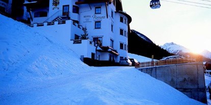 Hotels an der Piste - Hotel-Schwerpunkt: Skifahren & Familie - Fendels - Ansicht vor Umbauarbeiten - Hotel Persura