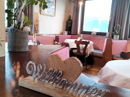 Hotels an der Piste - Ramsau (Bad Goisern am Hallstättersee) - Restaurant Pariente Willkommen - Hotel Restaurant Pariente