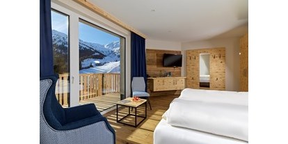 Hotels an der Piste - Parkplatz: kostenlos beim Hotel - Ski-Optimal Hochzillertal Kaltenbach - Hotel Zirbenhof