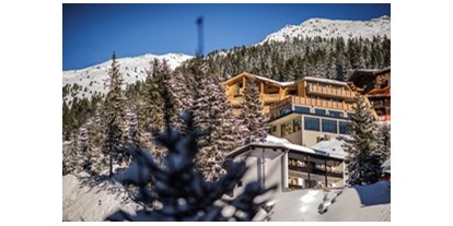 Hotels an der Piste - Skiraum: versperrbar - Tux - Hotel Zirbenhof