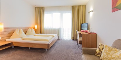 Hotels an der Piste - Skicircus Saalbach Hinterglemm Leogang Fieberbrunn - Doppelzimmer Design - Hotel Bacher Asitzstubn