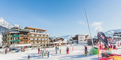 Hotels an der Piste - Hotel-Schwerpunkt: Skifahren & Wellness - Leogang - Aussenansicht  - Hotel Bacher Asitzstubn