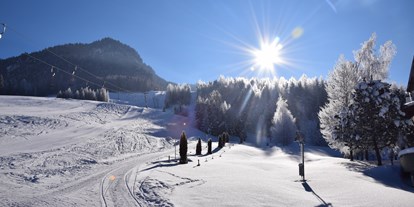 Hotels an der Piste - Skiservice: Skireparatur - Hinterglemm - Auf die ersten Schwünge in der Morgensonne müssen Sie nicht lange warten! - Der Lärchenhof