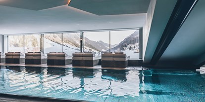Hotels an der Piste - Pools: Innenpool - St. Anton am Arlberg - Infinity Pool - Elizabeth Arthotel