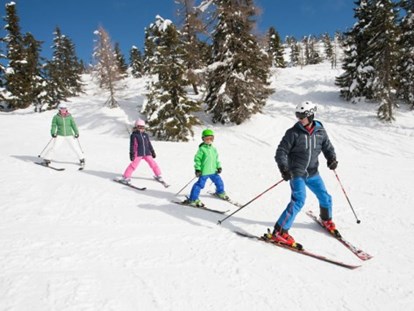 Hotels an der Piste - Hotel-Schwerpunkt: Skifahren & Familie - Dienten am Hochkönig - Familienspaß auch für Anfänger - Familienhotel Botenwirt ***S