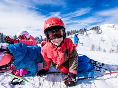 Hotels an der Piste - Hotel-Schwerpunkt: Skifahren & Tourengehen - Dienten am Hochkönig - Kids im Schnee - Familienhotel Botenwirt ***S