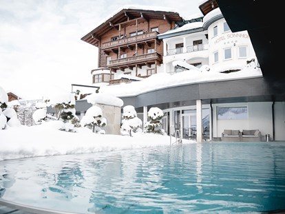 Hotels an der Piste - Hallenbad - Salzburg - sonnhofalpendorf-sonnhof-josalzburg-skiamade-snowspacesalzburg-adultsonly-wellnesshotel-skihotel-anderpiste - Sonnhof Alpendorf - adults only place