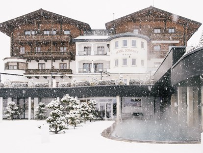 Hotels an der Piste - Suite mit offenem Kamin - Dienten am Hochkönig - sonnhofalpendorf-sonnhof-josalzburg-skiamade-snowspacesalzburg-adultsonly-wellnesshotel-skihotel-anderpiste - Sonnhof Alpendorf - adults only place