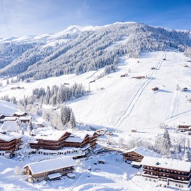 Skihotel: Winteransicht mit Einstieg ins Skigebiet - Galtenberg Family & Wellness Resort