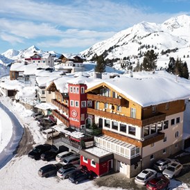 Skihotel: Vom Bett auf die Piste! - Hotel Kristall Obertauern