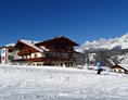 Skihotel: Blick auf den Dachstein - Hotel Pension Sporthof
