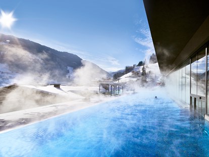 Hotels an der Piste - Hotel-Schwerpunkt: Skifahren & Wellness - Sportbecken  - DAS EDELWEISS Salzburg Mountain Resort