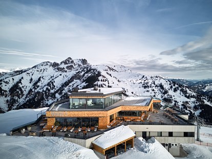 Hotels an der Piste - Hotel-Schwerpunkt: Skifahren & Familie - Bergrestaurant Wolke 7 - DAS EDELWEISS Salzburg Mountain Resort