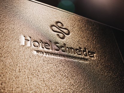 Hotels an der Piste - Hallenbad - Skiraum - Hotel Schneider ****superior
