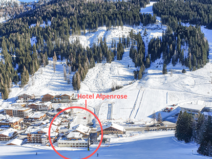 Hotels an der Piste - Hotel-Schwerpunkt: Skifahren & Wellness - Lage direkt an Piste und 4er-Sessellift - **** Hotel Alpenrose Zauchensee